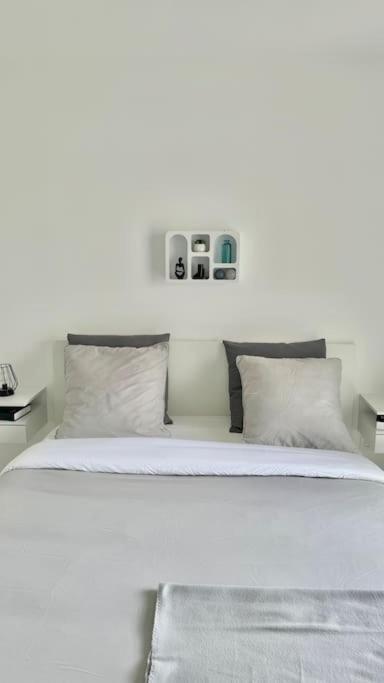 Chic Et Cosy Appartement Epure - T3 Courcouronnes Экстерьер фото
